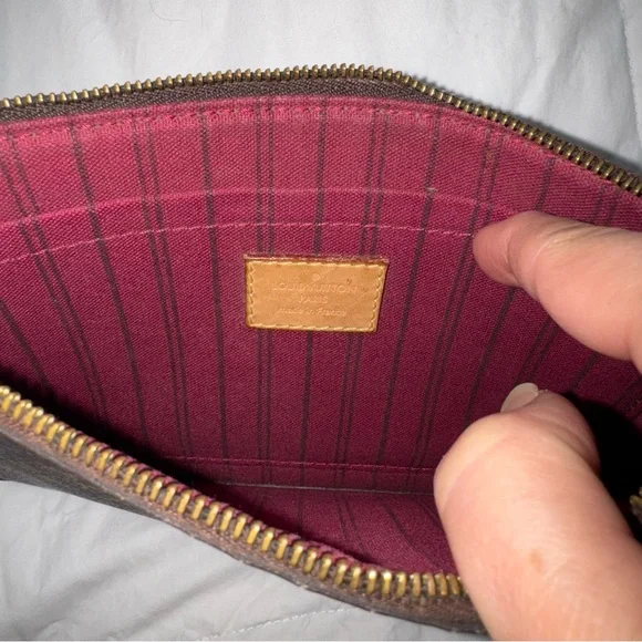 Louis Vuitton neverfull pochette - Picture 9 of 15